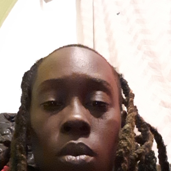 Meet your Posher, Janari - Picture 1 of 1